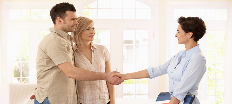 Setting the Bar: What Buyers and Sellers Should Expect from their Real Estate Agent