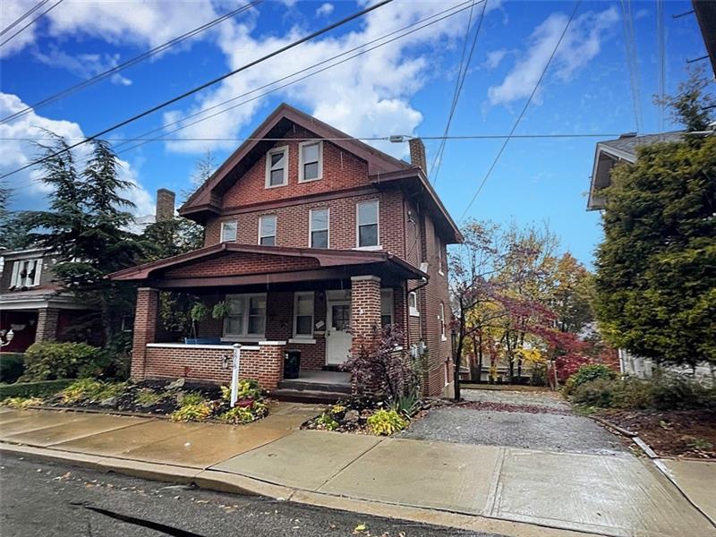 2818 Pyramid Avenue, Pittsburgh (Brentwood), PA 15227 Brentwood Real