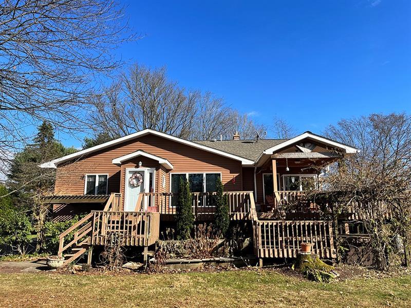 1107 Ray Road 
