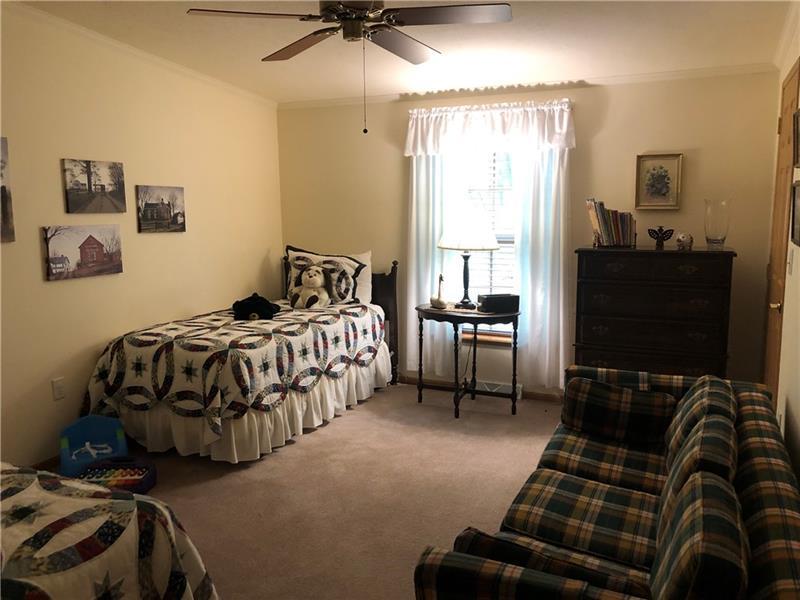 661 NELSON ROAD  Photo 34