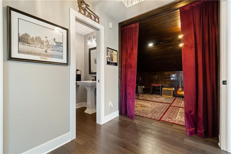 200 Park Pl  Photo 31