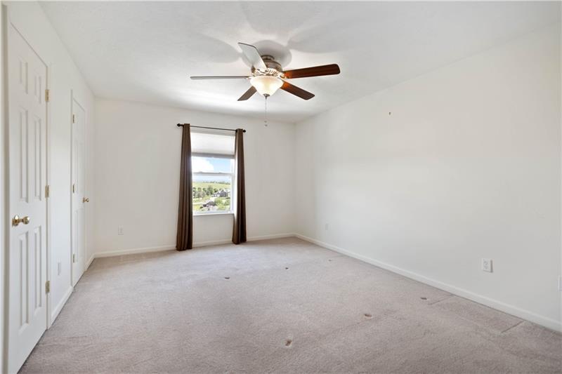 499 W. Spring Grove Blvd.  Photo 26