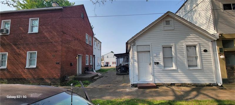 267 14th St  Photo 31