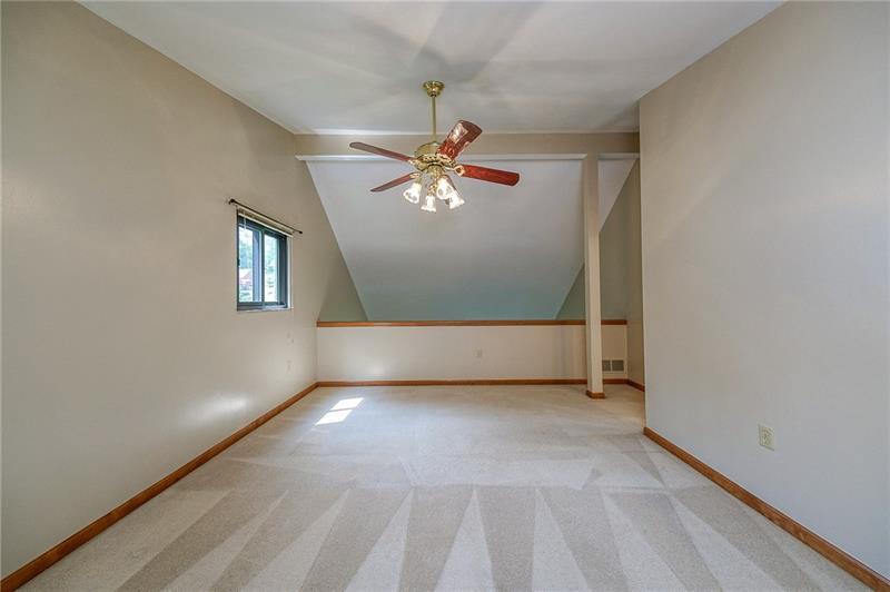 238 Kinvara Dr  Photo 36