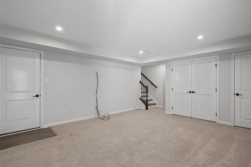 150 Curtis Ct  Photo 26