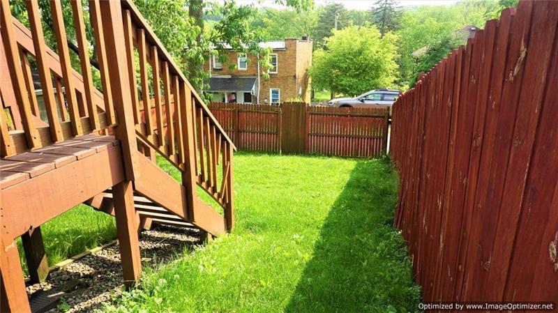 374 Avenue E  Photo 31
