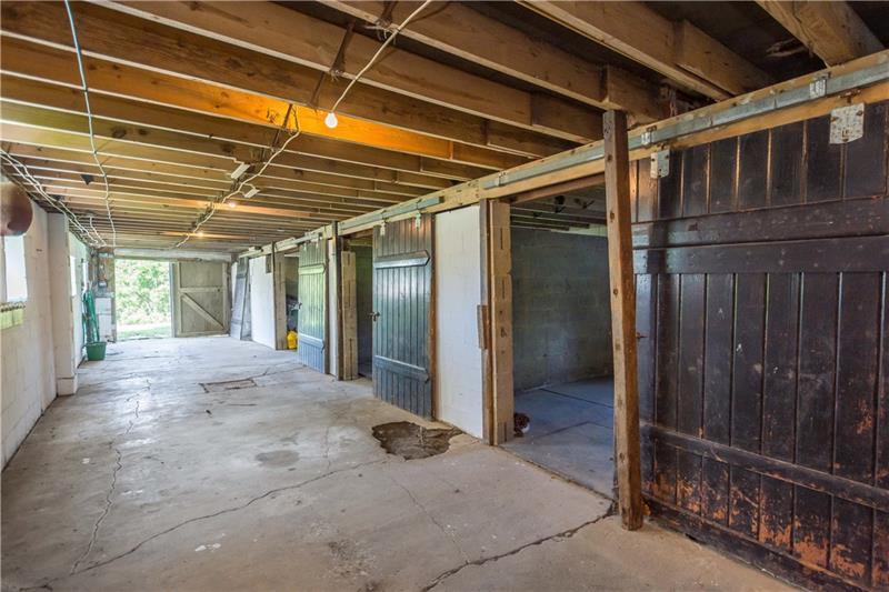 267 Thompsonville  Photo 41
