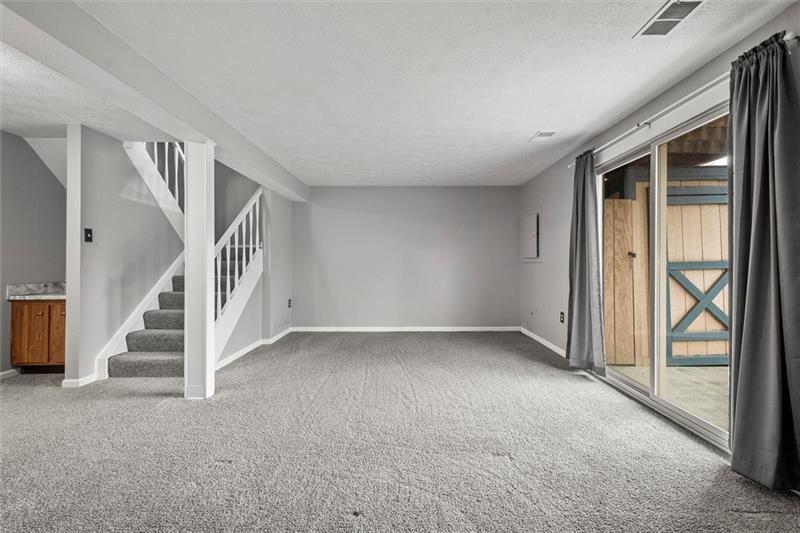 307 Walden Way  Photo 29
