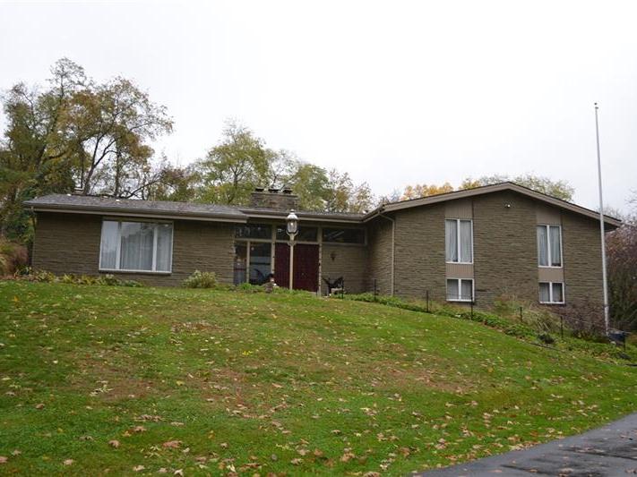 449 Woodland Hills Road, Churchill Boro