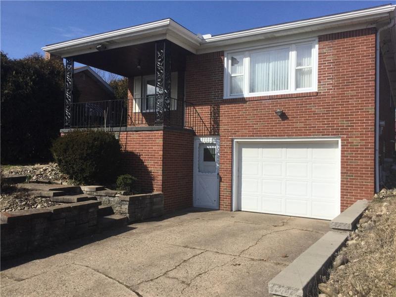28 Cedar Avenue, Hopewell Township