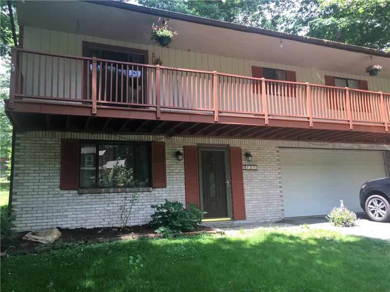 121 N Locust Drive, Hempfield Township