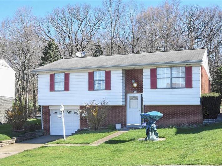 336 Crescent Garden Drive, Penn Hills