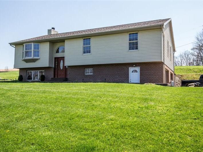 143 Profio Rd, Cecil Township