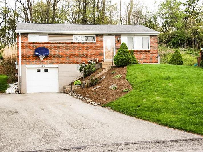 640 Snowball Road, Monroeville