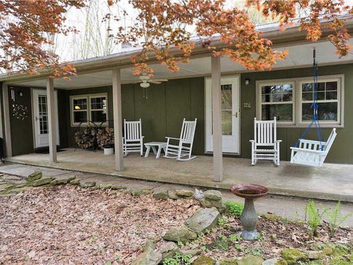 126 Nedrow Lane, Milford Township