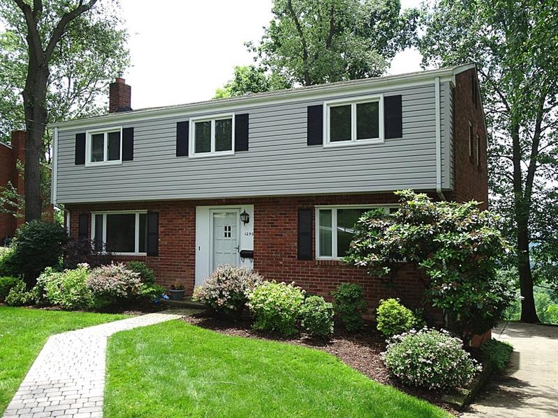1290 Sky Ridge Drive, Upper St. Clair