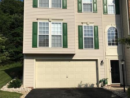 121 Unity Square Dr, Unity Township