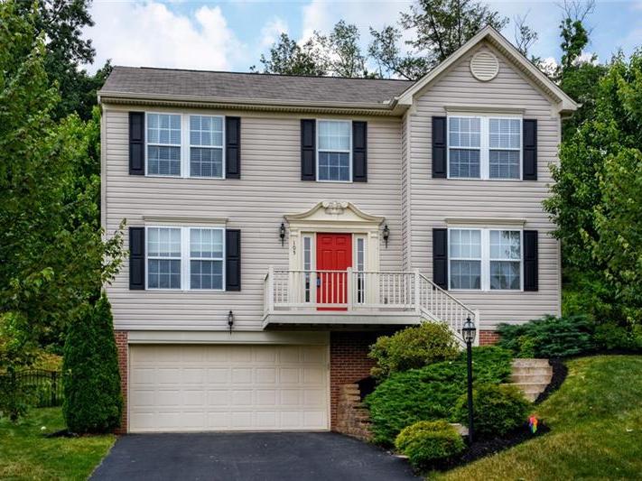 105 Lawnview Court, Cranberry Twp