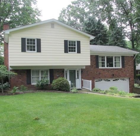 1128 Mckenna Way, Unity Township