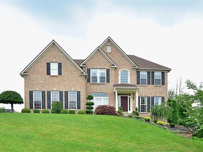 236 Field Club Circle, Robinson Township