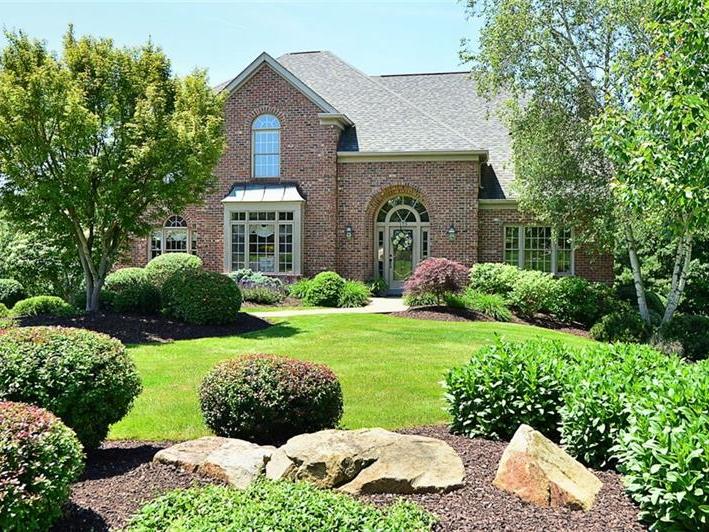 175 Bittersweet Cir, Peters Township