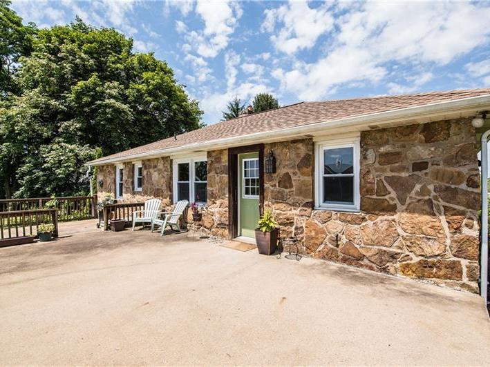 174 Hidden Hill Rd, Clinton Township