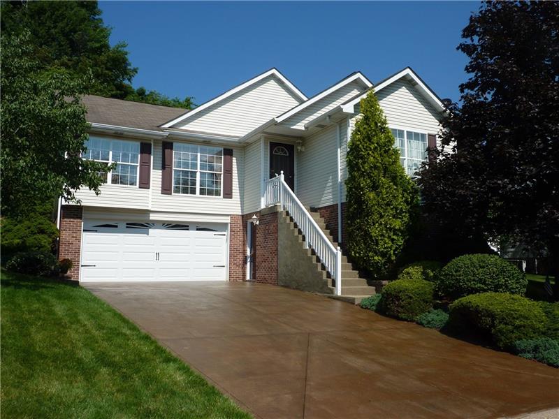 211 Randy Lane, Moon-Crescent Twp