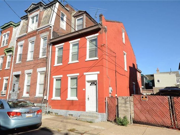 91 S 15th Street, South Side