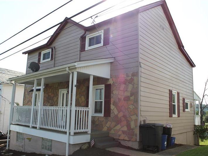 718 Locust St, Bridgeville