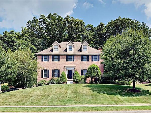 128 Oakview Drive, Cranberry Twp