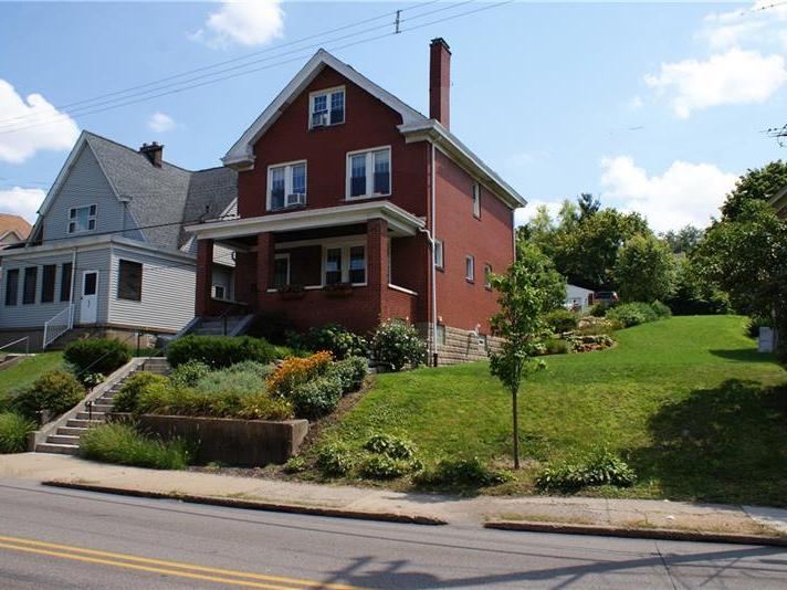 608 Greenfield Ave, Greenfield