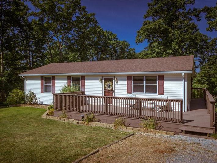 386 Hodgson Rd, South Beaver Township