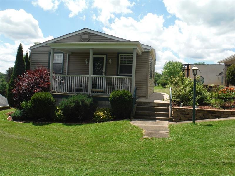 1330 Jasper Dr, North Huntingdon
