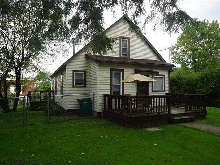 214 Chicora Rd, Summit Township