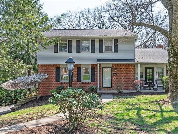 124 N Jamestown Rd, Moon-Crescent Twp
