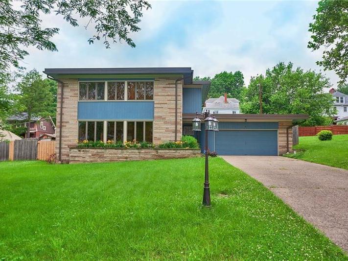 36 Hillcrest Ln, Uniontown