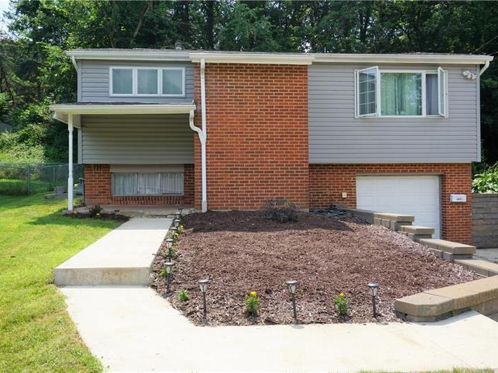 262 Fiesta Drive, Plum Boro