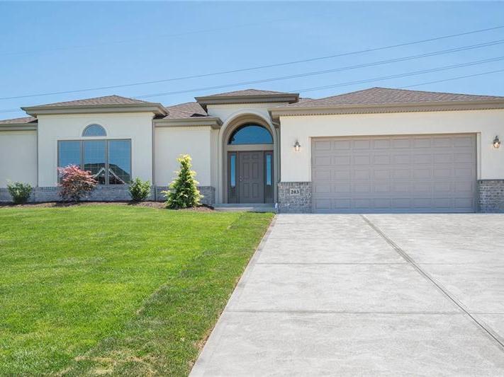 203 Tudor Ln, Robinson Twp