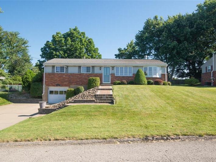 4050 Crestwood Drive, West Deer