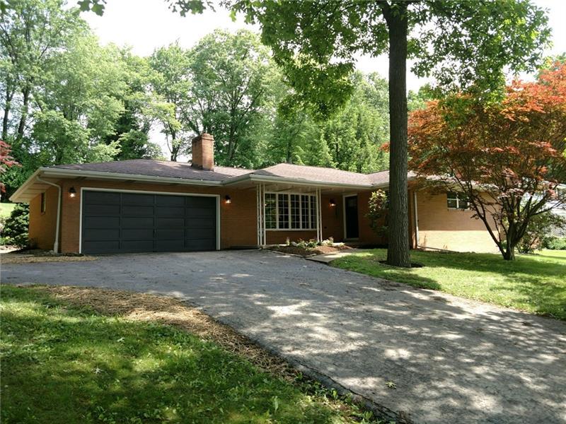 119 Iroquois Drive, Center Twp