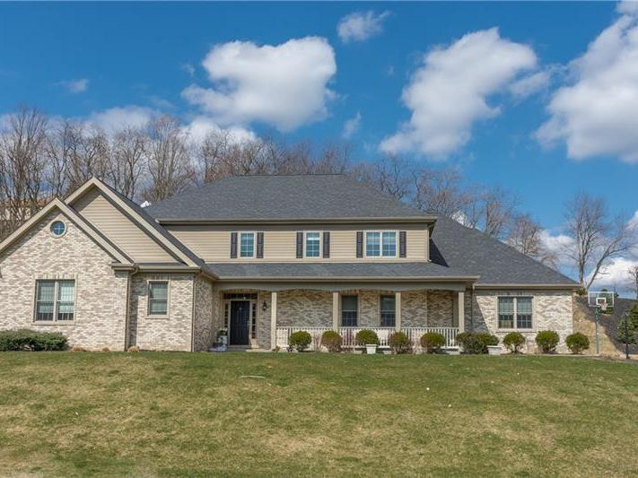 310 Schlag Court, Ross Twp