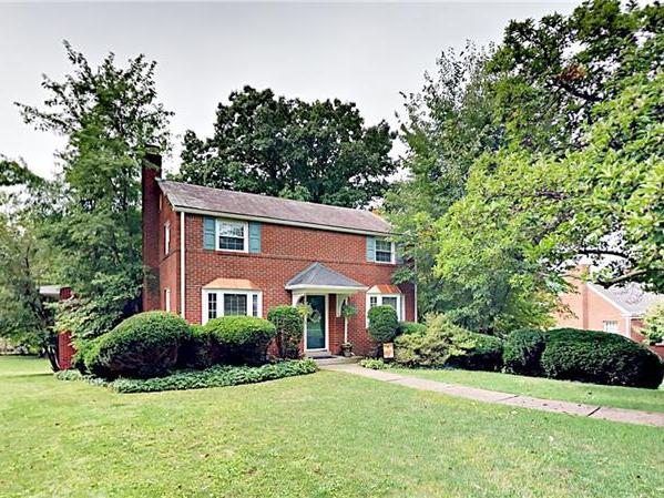 204 Circle Dr, Shaler