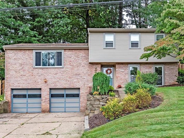 141 North Jamestown Road, Moon-Crescent Twp