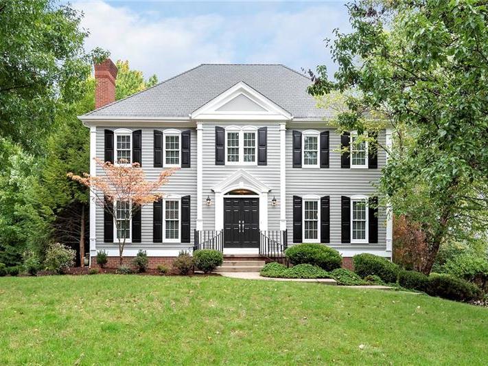 2610 Barnes Drive, Moon-Crescent Twp
