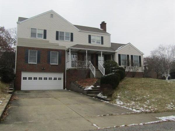 800 Trowbridge Place, Cranberry Twp