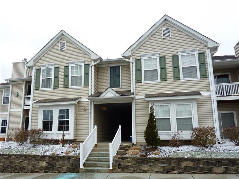 3102 Lenox Oval, Ross Twp