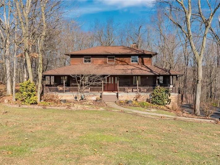 1426 Morningstar Dr, Raccoon Twp