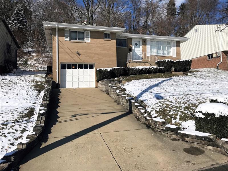 3330 Kathy Drive, Crafton Heights