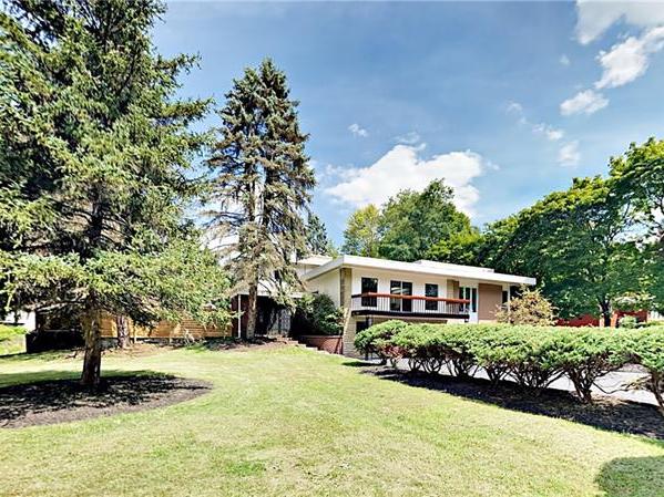 9687 Babcock Blvd, McCandless