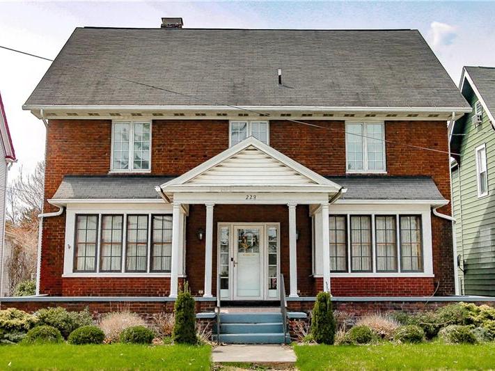 228 S Walnut St, Blairsville Area
